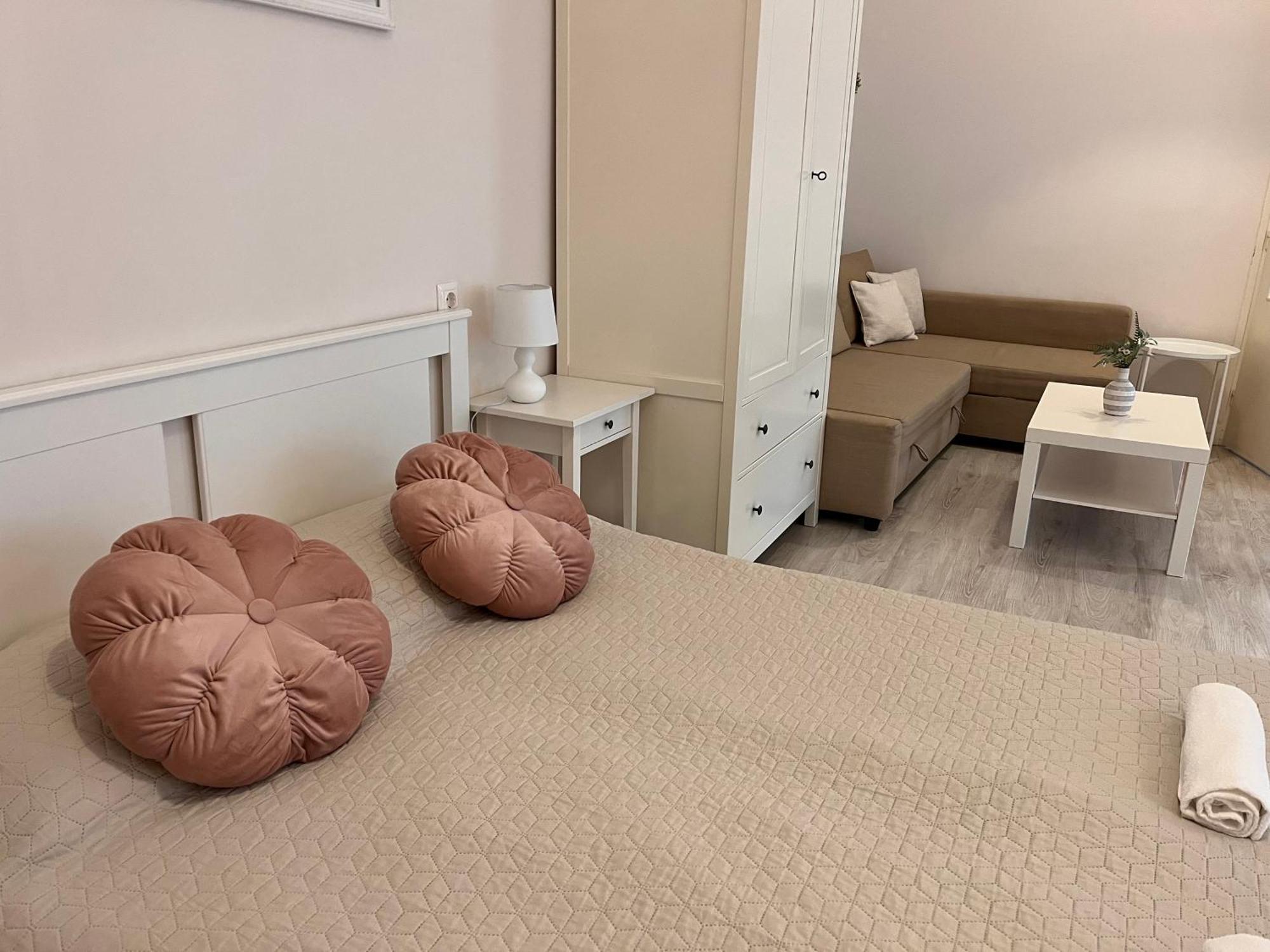 Pacsirta Apartmanhaz Eger Eksteriør billede